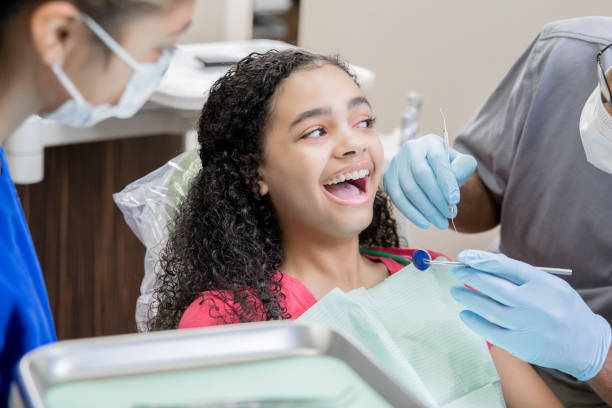 Best Weekend Emergency Dentist in Clute, TX