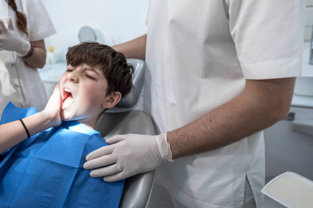 Best Emergency Dentist for Knocked-Out Tooth in Clute, TX